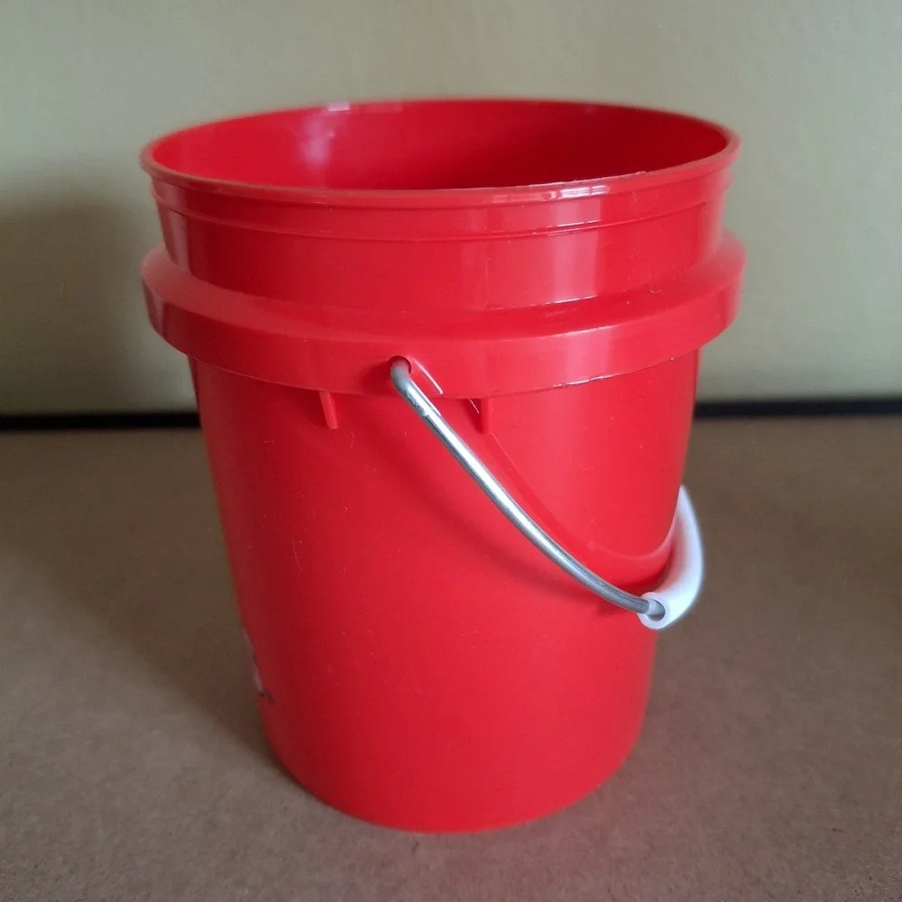 Set Of 10 Buc-ee's Miniature Red Plastic Bucket 4.5